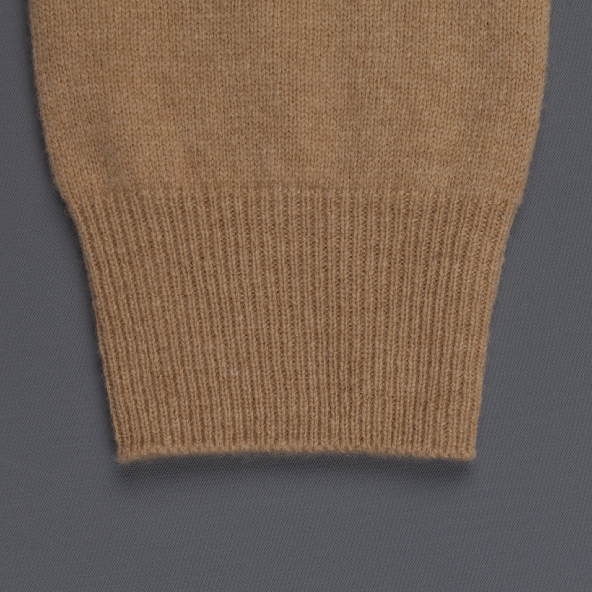 Comme des Garçons PLAY Woman cardigan beige white heart
