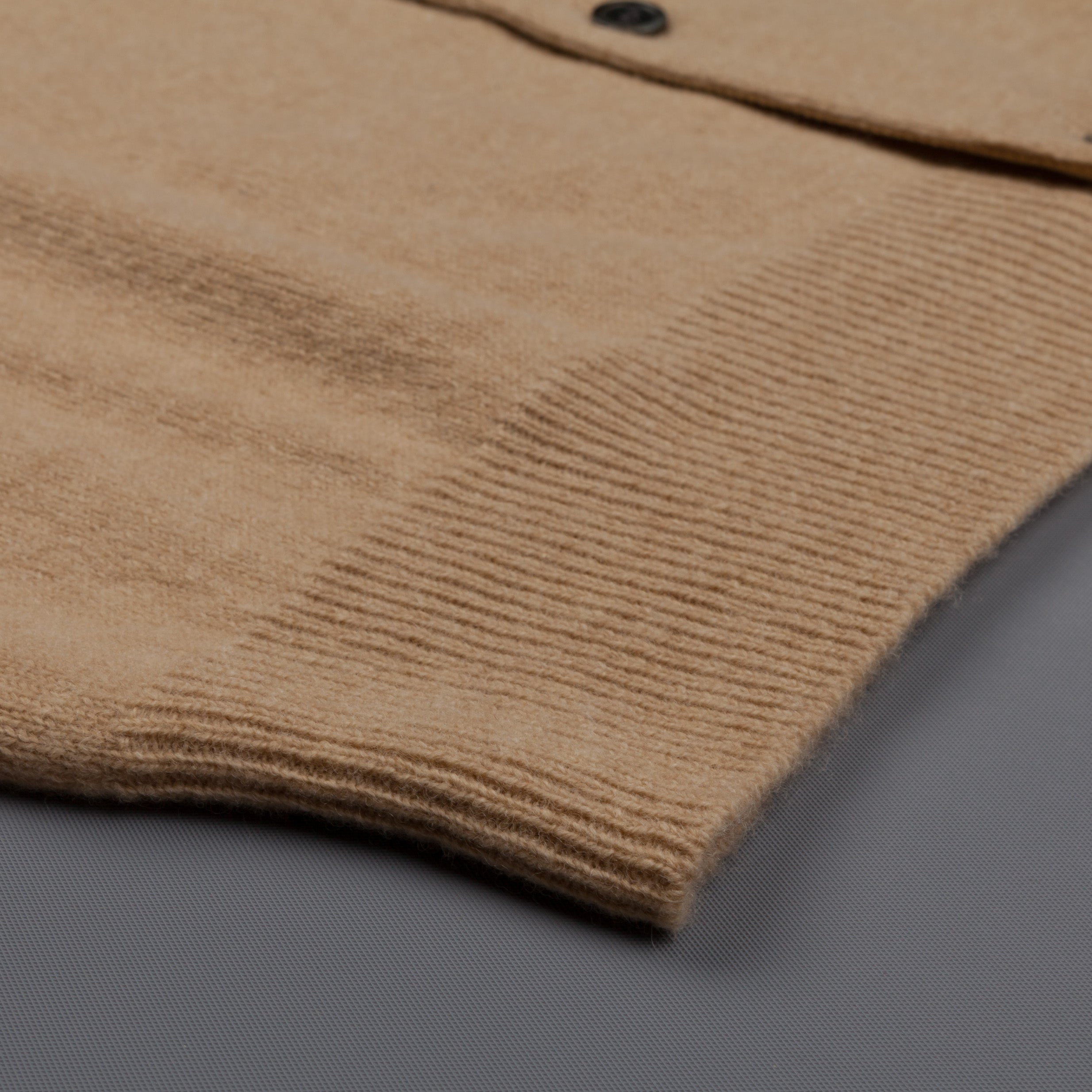 Comme des Garçons PLAY Woman cardigan beige white heart
