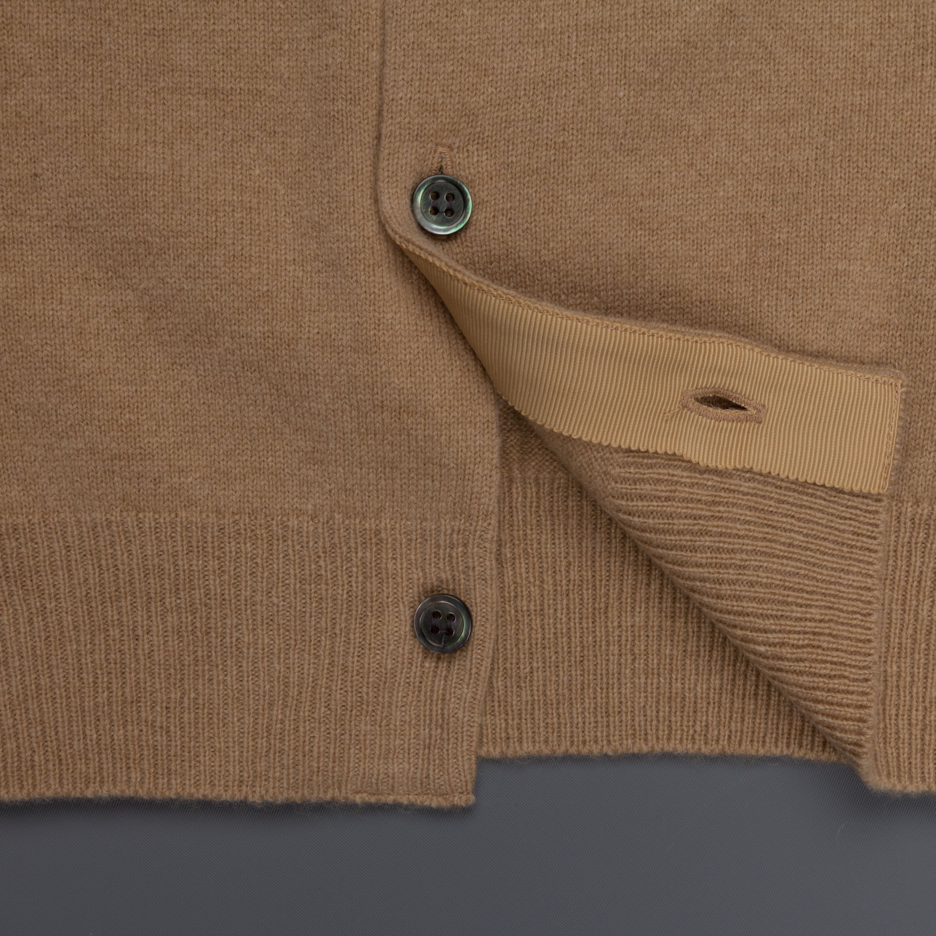 Comme des Garçons PLAY Woman cardigan beige white heart