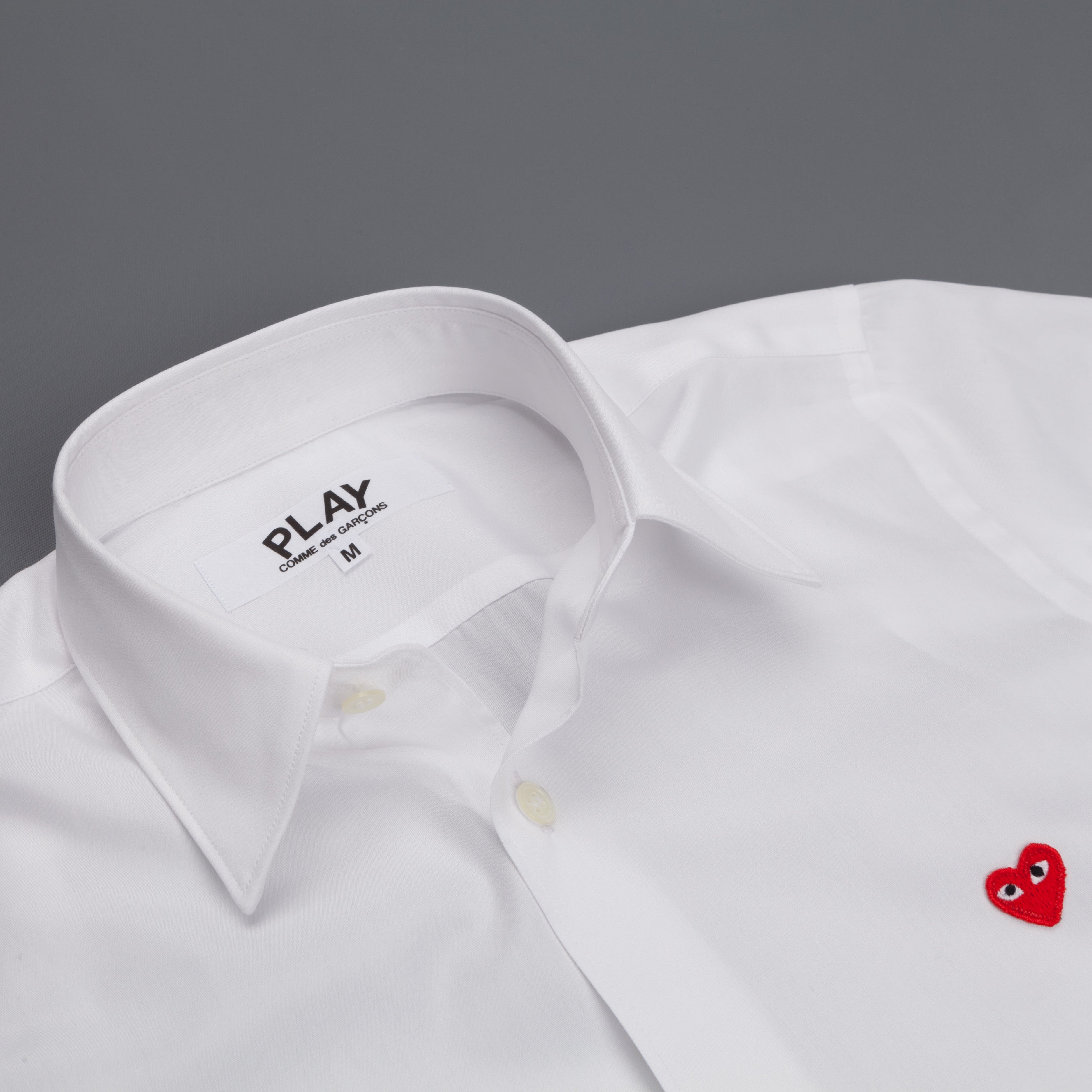 Comme des Garçons PLAY Woman white shirt small red heart