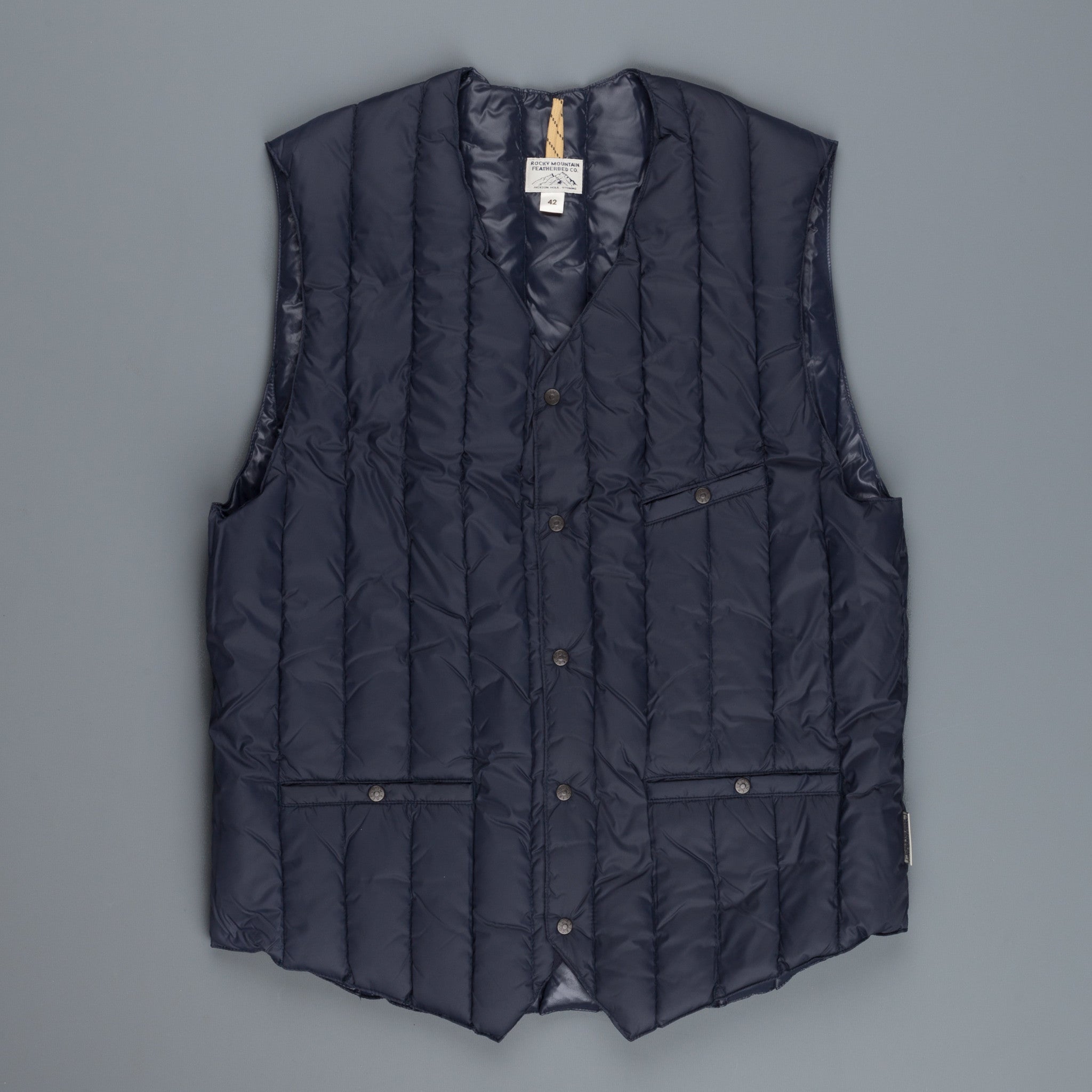 Rocky Mountain【SIX MONTH VEST V-NECK】 6M Six Month Vest