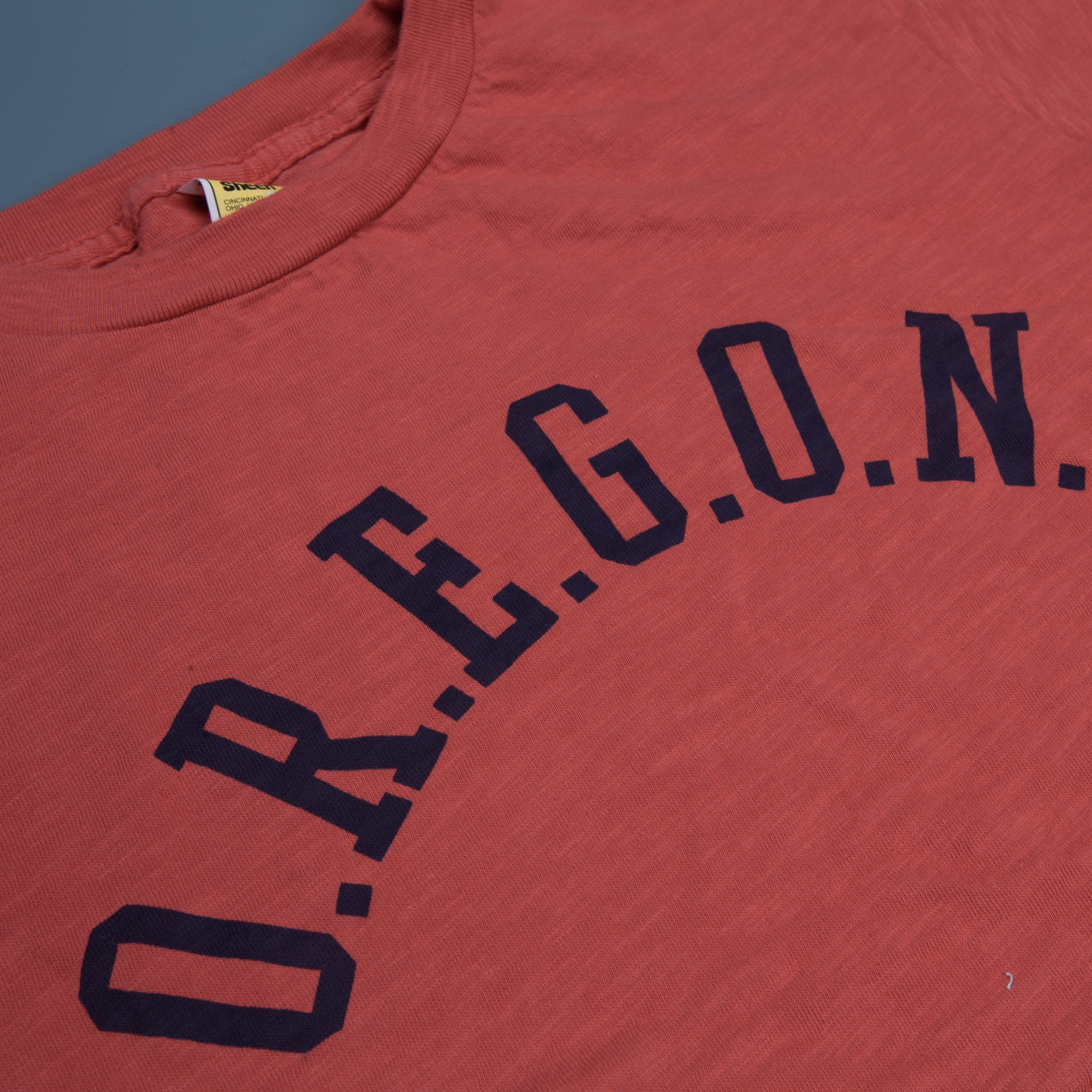 Velva Sheen SS Crew Neck &quot;O.R.E.G.O.N.&quot; Print in Red